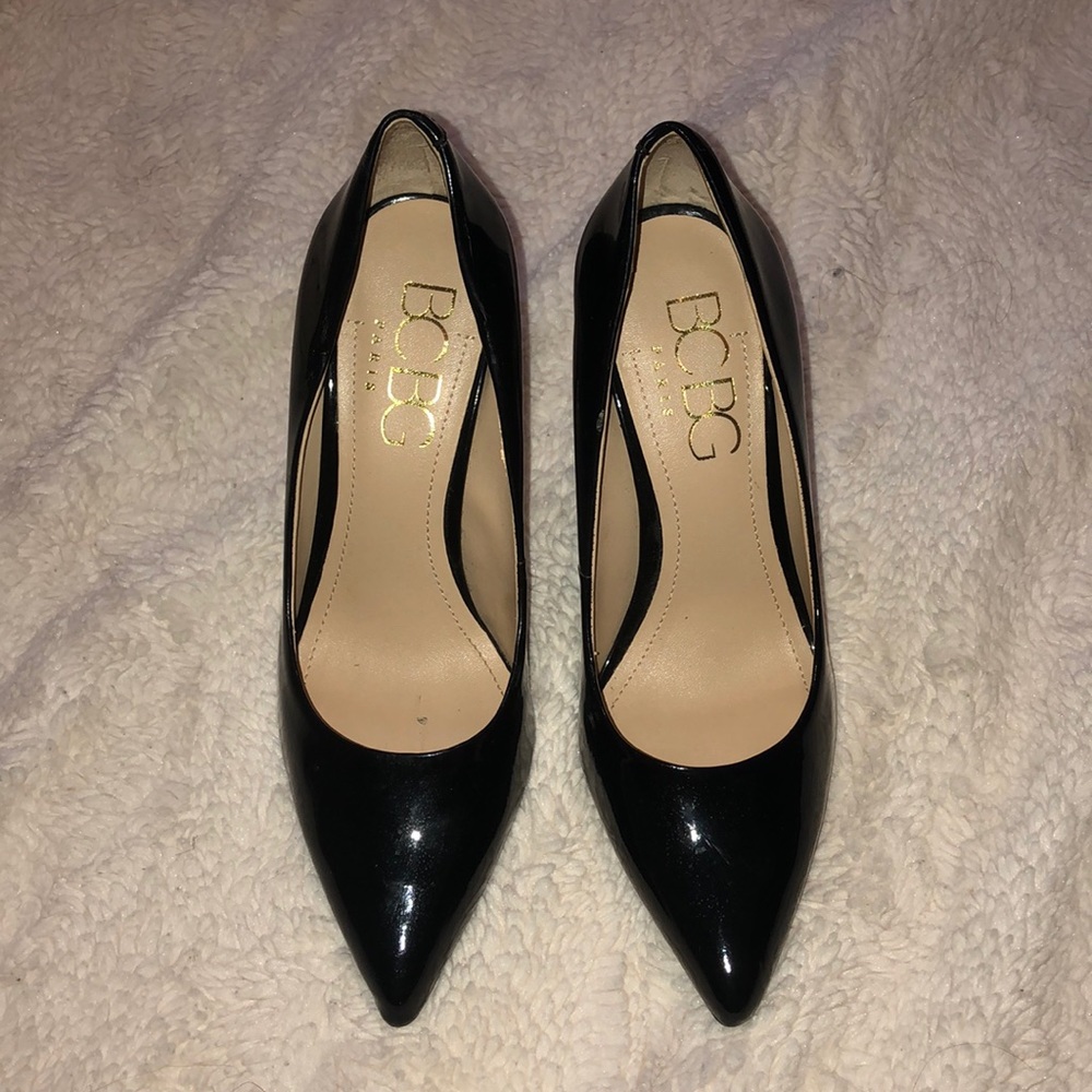 BCBG Paris woman’s Heidi smooth patent pump